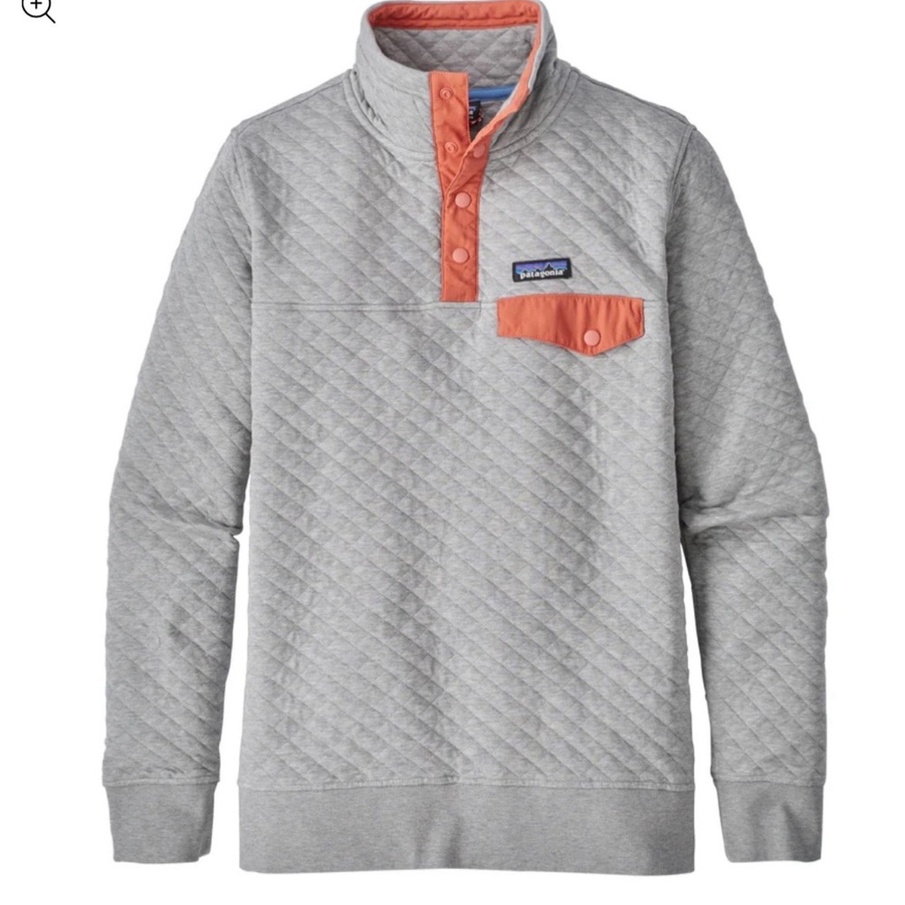 Patagonia Quilted Gray Pullover Sweatshirt with Coral Accent